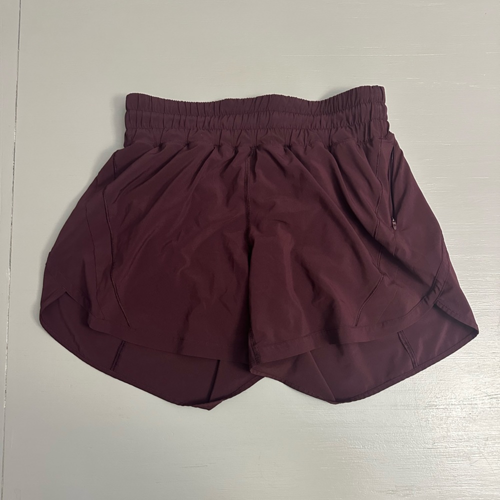 Lululemon Track That Short 5" size 6